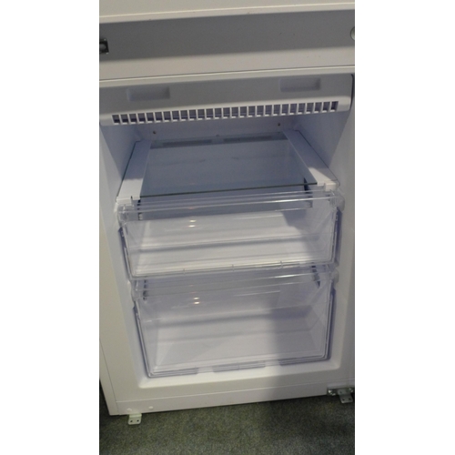 3118 - Hoover Integrated 70/30 Fridge Freezer (H1848Xw540XD540) * This Lot Is Subject To Vat