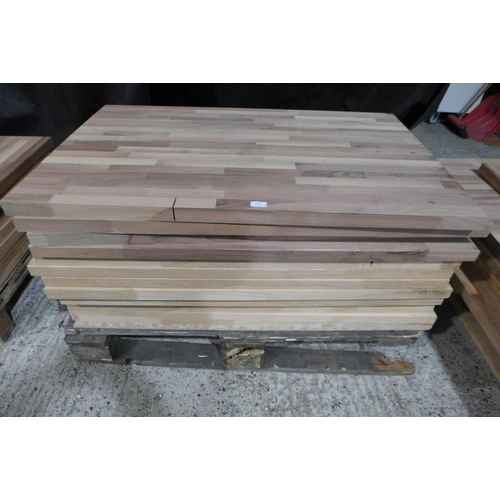 3171 - Quantity of Solid Oak Off-Cuts * This Lot Is Subject  To VAT