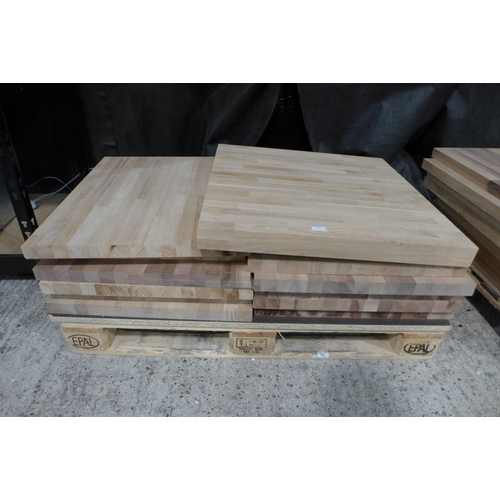 3173 - Quantity of Solid Oak Off-Cuts * This Lot Is Subject  To VAT