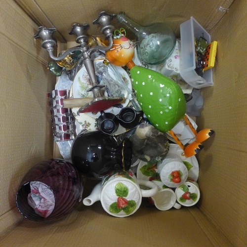 1265 - Ceramics, glassware and other resin items including large plate **PLEASE NOTE THIS LOT IS NOT ELIGIB... 