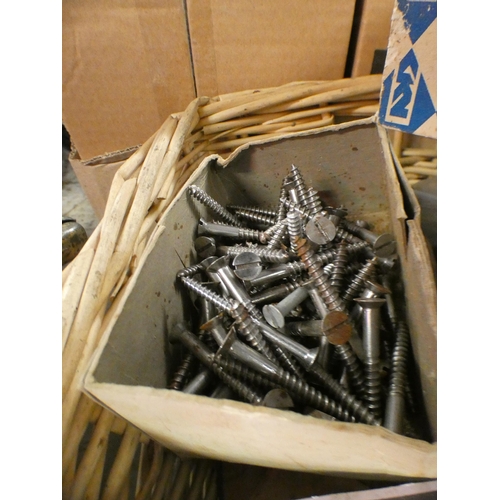 2028 - Approx. 1,000 mixed unused nuts & bolts