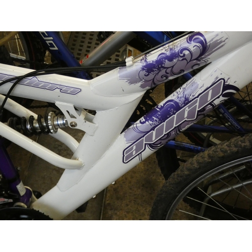 2063 - Avigo white Pandora full suspension MTB