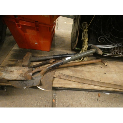 2079 - 5 Gardening tools: sledgehammer, axe, spades and pick head