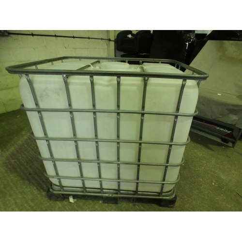 2435 - 1000 Ltr water tank