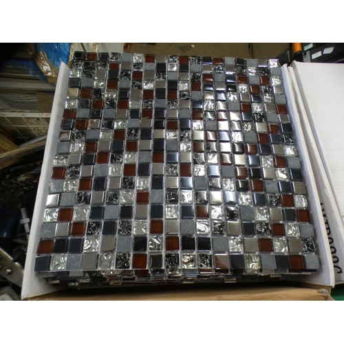 2999 - 42 30cm x 30cm sheets of metallic mosaic feature/border/edging tiles