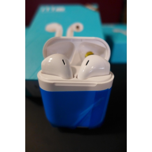 3091 - Four pairs of i11 wireless earbuds