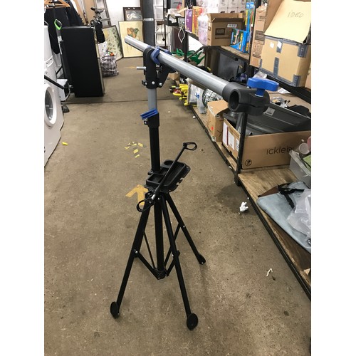 2320a - Crivit bike repair stand, very light use RRP £119