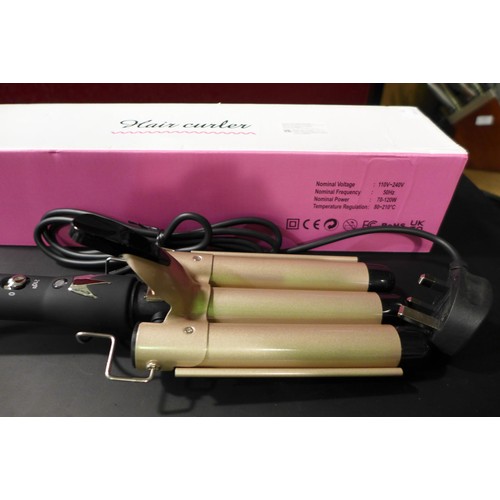 3063 - Three tong hair curlers (180-210°c)