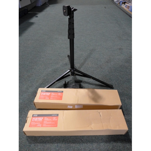 3066 - Two selfie stick tripods for phone and camera