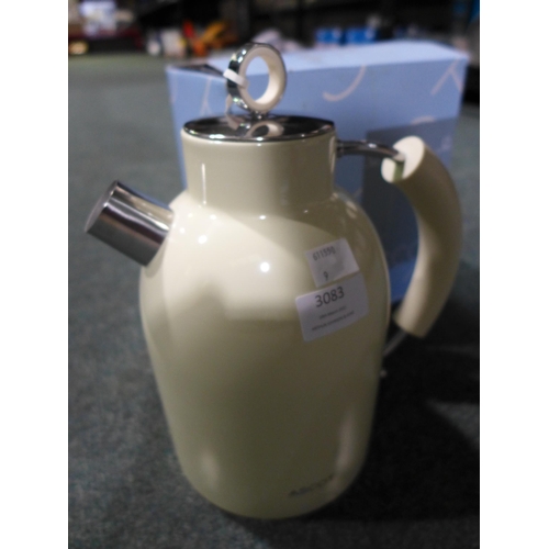 3083 - An Ascot cream kettle