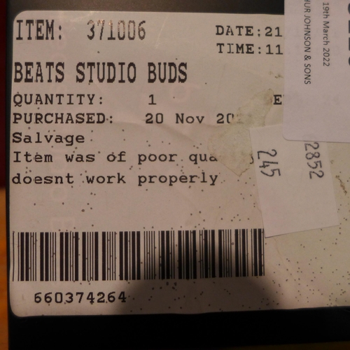 3220 - Beats Studio Ear Buds , original RRP £94.99 + VAT   (245-212) * This lot is subject to VAT