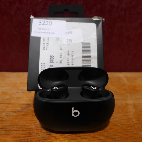 3220 - Beats Studio Ear Buds , original RRP £94.99 + VAT   (245-212) * This lot is subject to VAT