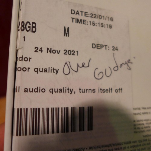 3211 - Apple Iphone 13 128Gb Midnight MLPF3B/A , Original RRP £629.99 + vat ( 250-196) * This lot is subjec... 