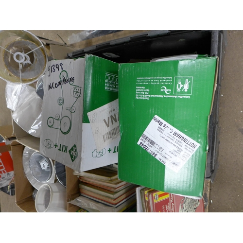 2179 - Ca.28 Haynes manuals, and a Rover 2000 workshop manual mostly vintage - Ford Vauxhall victor, viva e... 