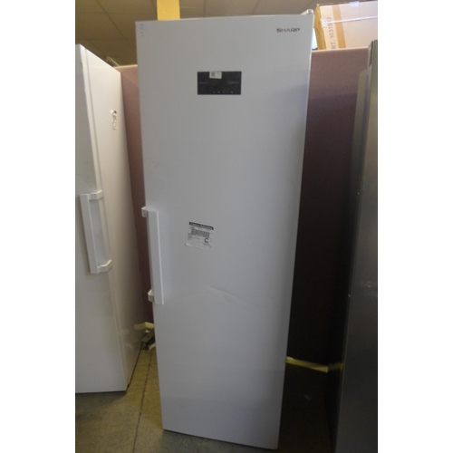 1750 - Sharp Sj-Lc31Chxwf White 380L Tall Larder Fridge, Original Rrp £391.66 + Vat * This Lot Is Subject T... 