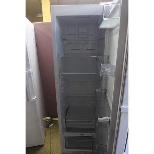 1750 - Sharp Sj-Lc31Chxwf White 380L Tall Larder Fridge, Original Rrp £391.66 + Vat * This Lot Is Subject T... 