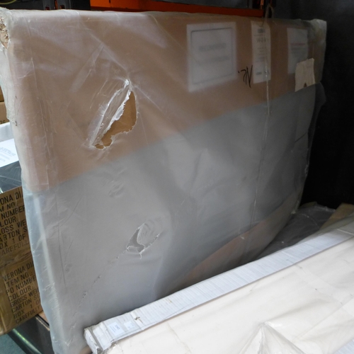 3999 - A qty. of mixed size/style headboards * this lot is subject to VAT