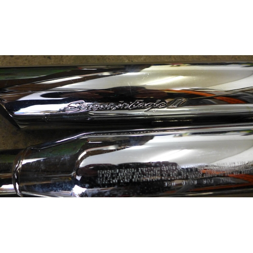 2083 - Harley-Davidson Screaming Eagle II exhaust pipes
