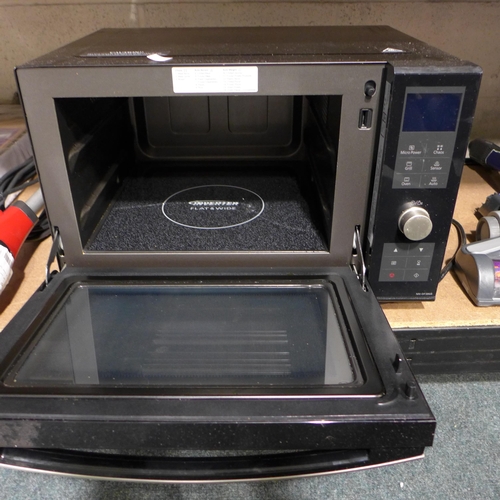 3169 - Panasonic Combi Microwave -  NN-DF386BBPQ  , Original RRP £149.99 + vat   (246-246)