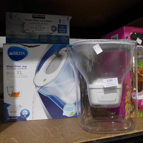 3186 - Ks Water Filters, Brita XL Water jug       (247-626) * This lot is subject to vat
