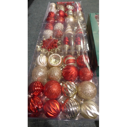 3188 - Ks Wire Edged Ribbon, Two Mixed Packs Of Christmas ornaments       (247-602) * This lot is subject t... 