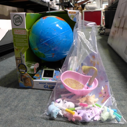 3196 - Leapfrog Adventures Globe Magic and Crayola Washimals  (247-607,615) * This lot is subject to vat