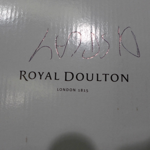 3226 - Royal Doulton Crystal Linear Wine Glasses (246-186)