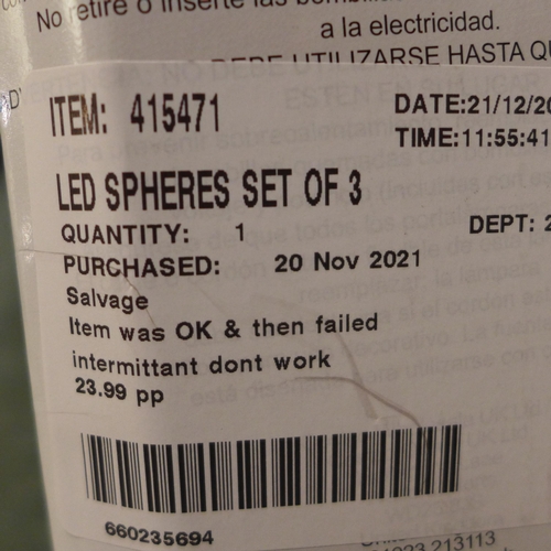3235 - Set of 3 LED Spheres  and a set of 2 Deers With Tree    (246-211,221)