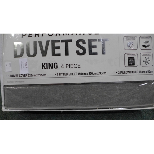 3287 - 32Cool King Duvet Set  (249-805,825)  * This lot is subject to vat