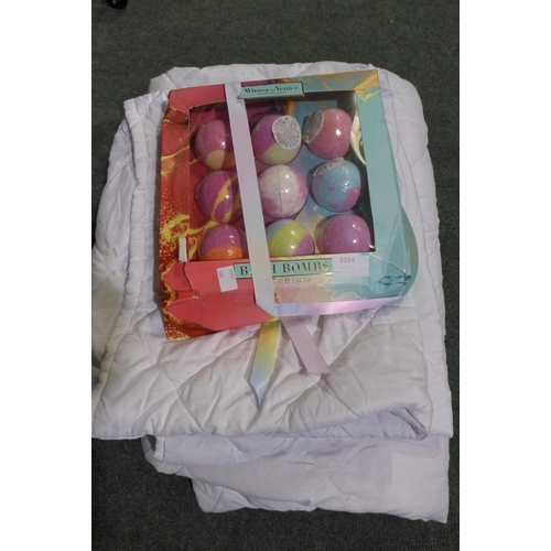 3184 - Wiv Bath Bomb Set, Single mattress Protector Set        (246-244)