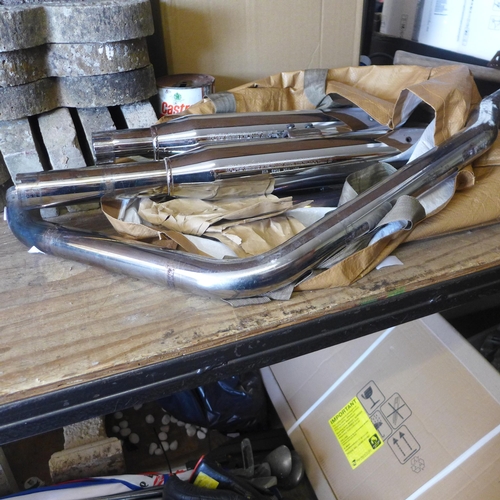 2083 - Harley-Davidson Screaming Eagle II exhaust pipes