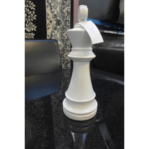 1437 - A white ceramic king chess piece, H 30cms (FPC2109)   #