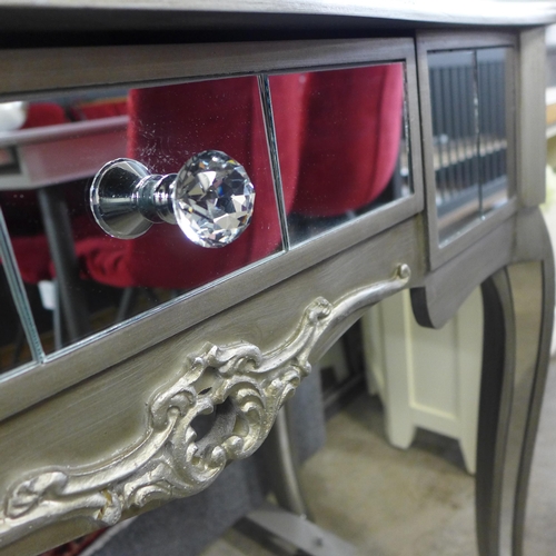 1445 - A mirrored single drawer dressing table