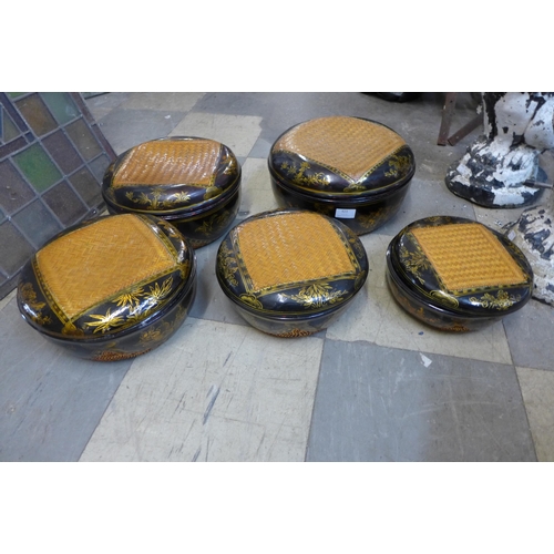 423 - A set of five graduated Chinese black lacquered rice bowls