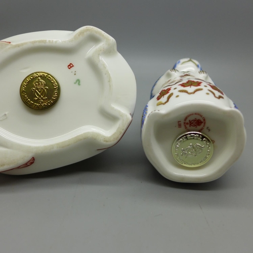 646 - Two Royal Crown Derby paperweights, turtle with gold stopper and chipmunk with silver stopper