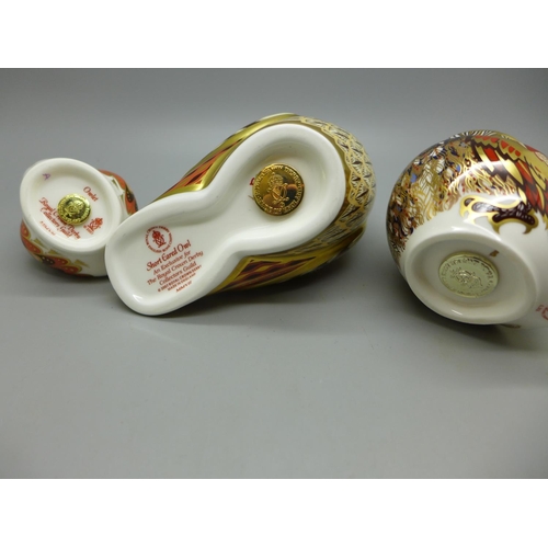 678 - Three Royal Crown Derby Owl paperweights - Short Eared Owl, an exclusive for The Royal Crown Derby C... 