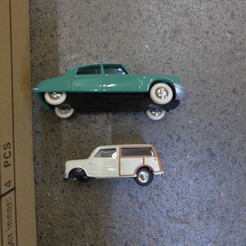 786 - A collection of Norev edition Dinky vehicles Mini-Traveller and Citroen DS19, some boxed