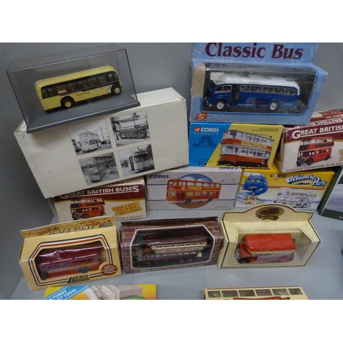 812 - A collection of model buses and coaches, some by Corgi, also Blackpool Tram, and a Speed of Light re... 