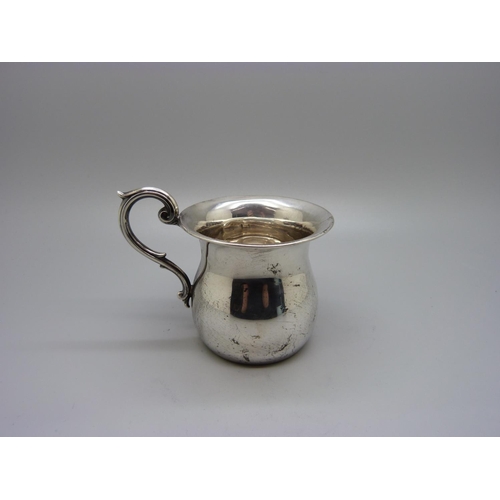 904 - A silver mug, Chester 1913, 82g