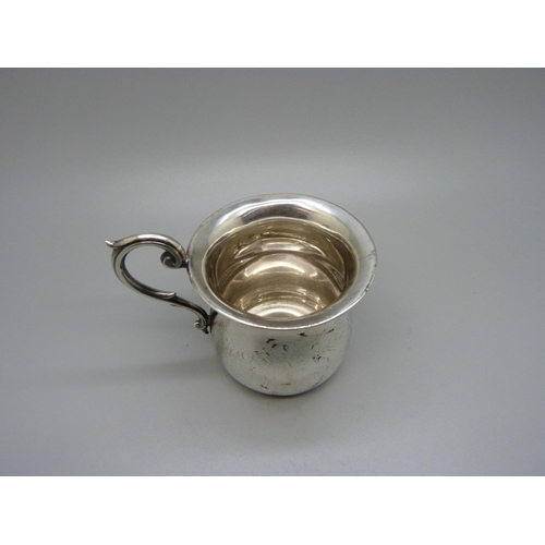 904 - A silver mug, Chester 1913, 82g