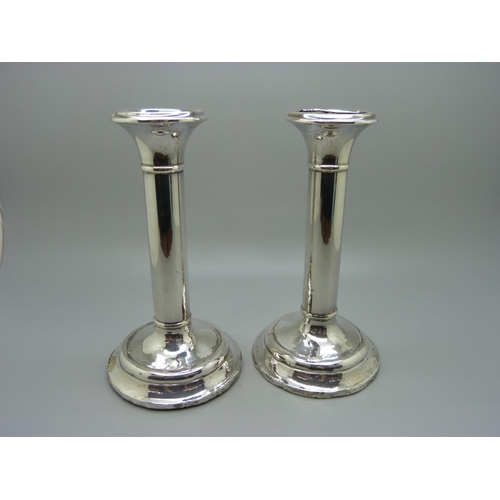 905 - A pair of silver candlesticks, worn Birmingham marks, 16.5cm, a/f