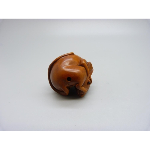 917 - A netsuke