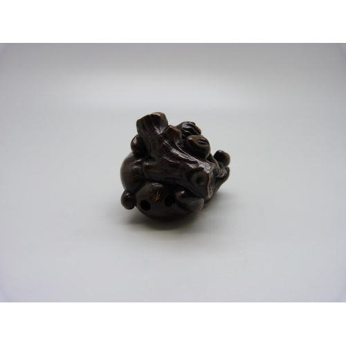 940 - A netsuke