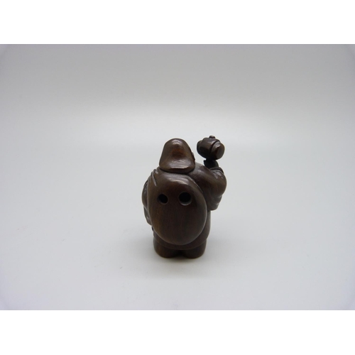 941 - A netsuke