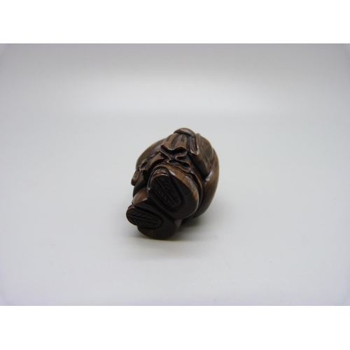 941 - A netsuke