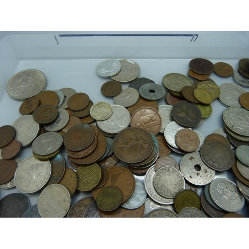 956 - A collection of Victorian and later British coins and tokens