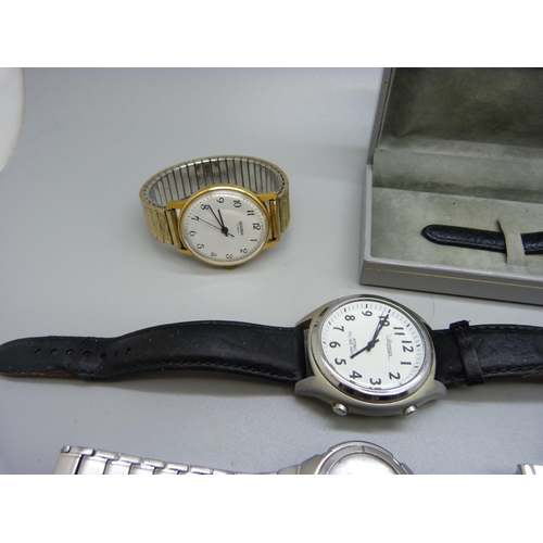 962 - A Seiko 5 automatic date wristwatch, a lady's Longines quartz wristwatch and other watches