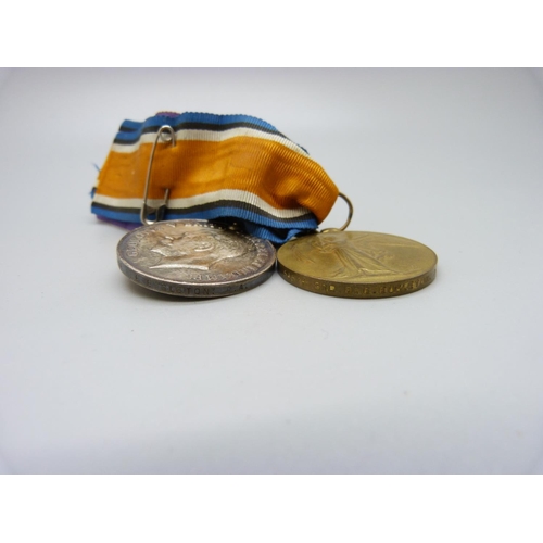 968 - A pair of WWI medals, 54515 Gnr. B.E. Eagleton RA