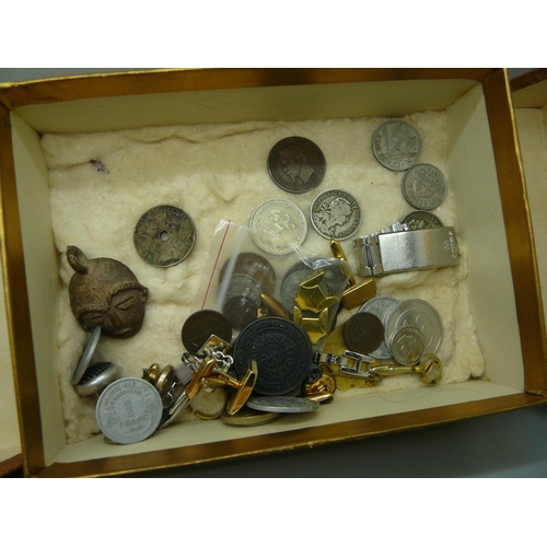 990 - Assorted items including cufflinks, a card case, coins, etc.