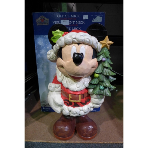 3016 - Mickey Mouse Greeter (247-251)  * This lot is subject to vat